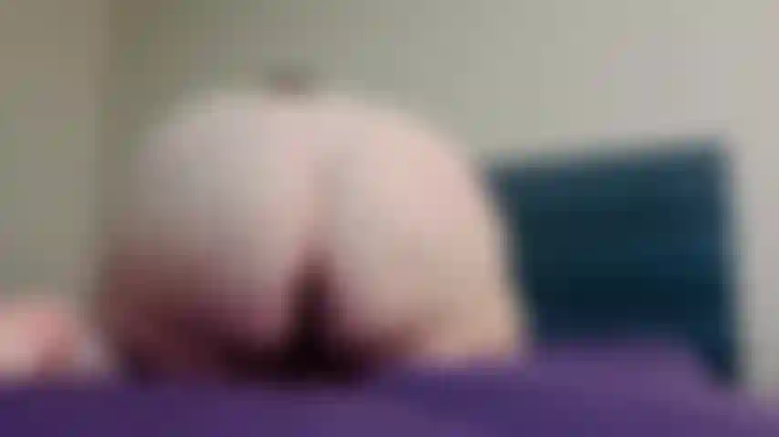 Botín de perrito con tapón anal.