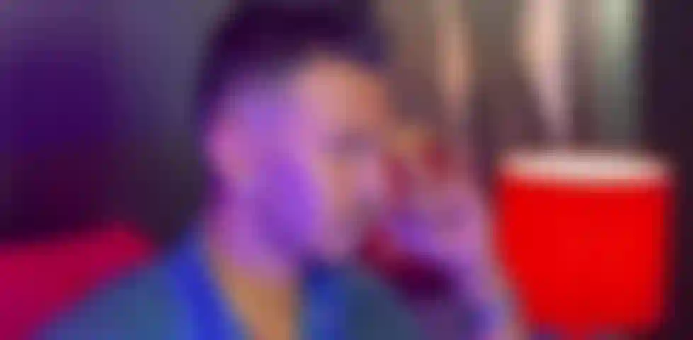 Come and let me guide your pleasure