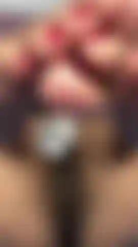 Me gusta que la gente me vea disfrutar de mi cuerpo y cuando tú te excitas más que yo.