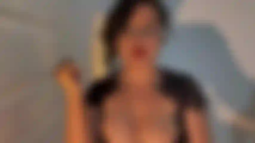 Toma fotos y envía: findom interactivo.