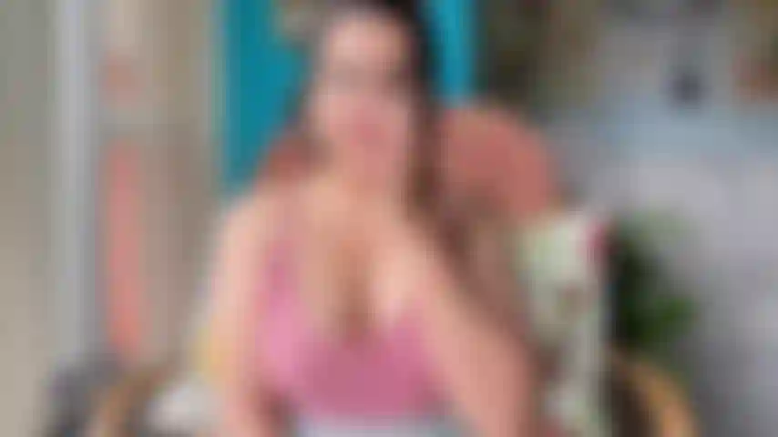 Tetas más lechosas que tus esposas.