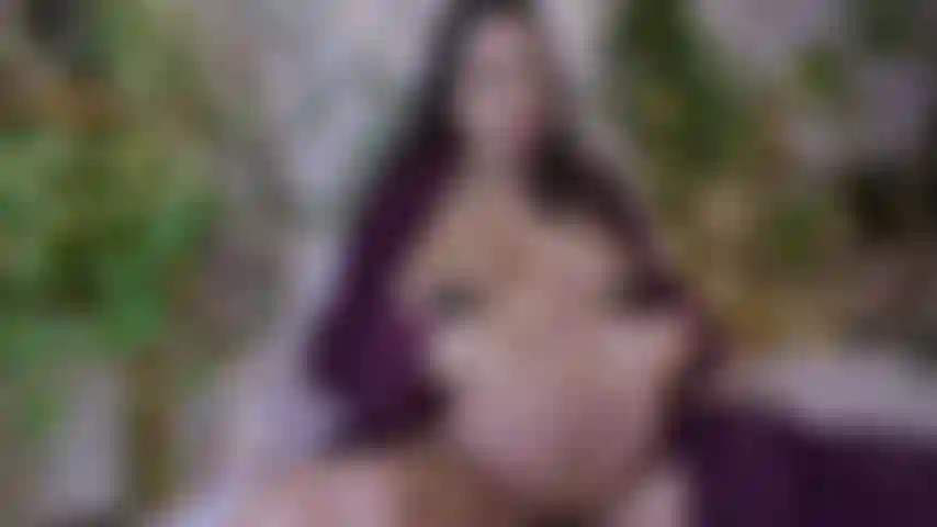 Joi eructando muy embarazada.