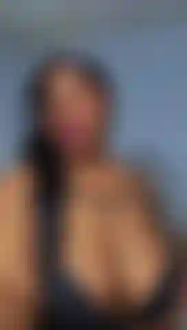 Hot ebony ready to fulfill your fantasies. Why don't you come over and we'll have an amazing time? I'm very submissive.