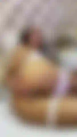 Golpea mi gran trasero, realmente disfruto sentir mi gran trasero rebotar.