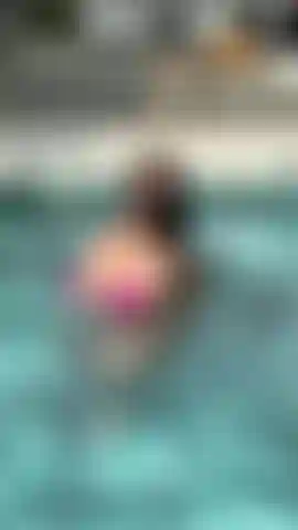 The water hugs my naked body in the pool, making me look so sensual you'll finish instantly.