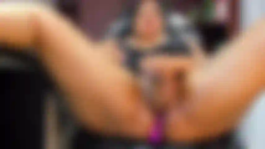 Masturbation_in_the_office_super_hot