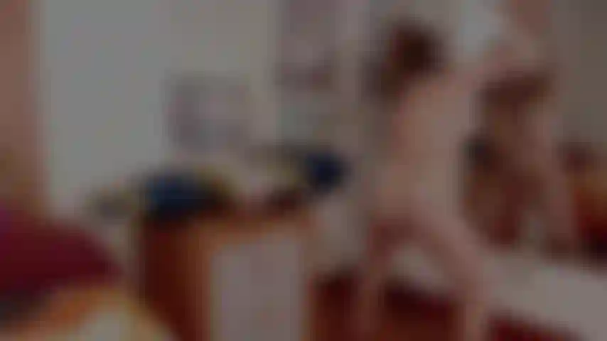 Que rico me masturbo mirándome al espejo.