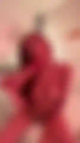 Lips, Tongue… and No Limits