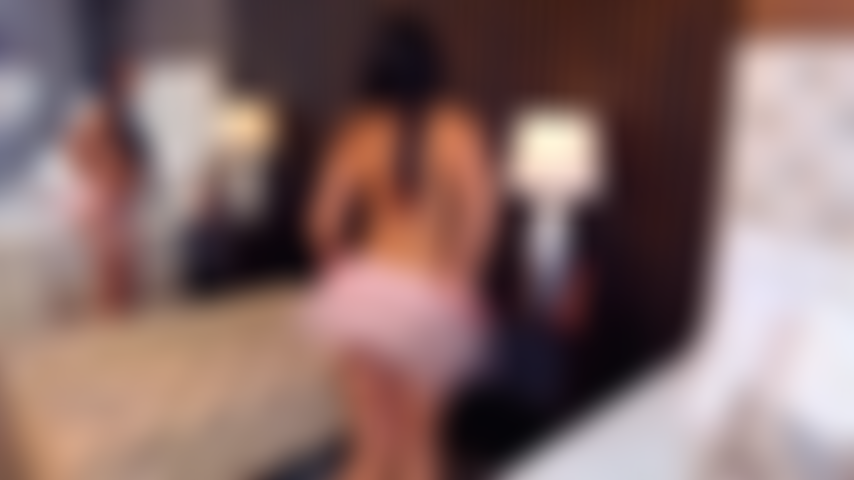 Desnuda.