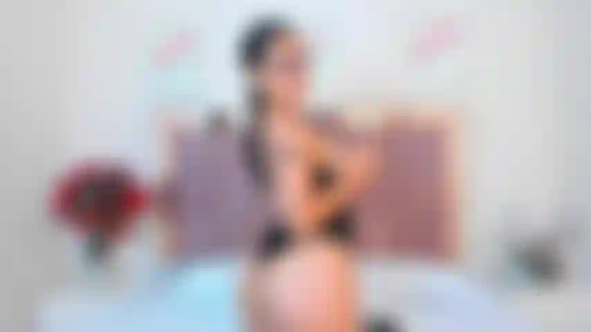 Cabalgando tu polla.