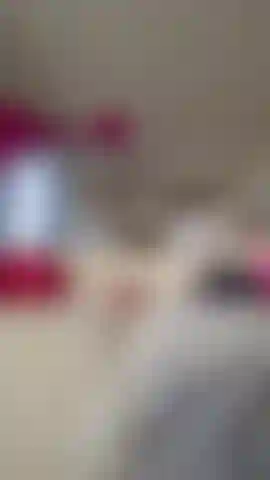 twerking w a buttplug in :*