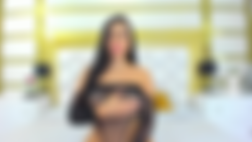 Latina tetona juega con su coño hasta mojarse!!