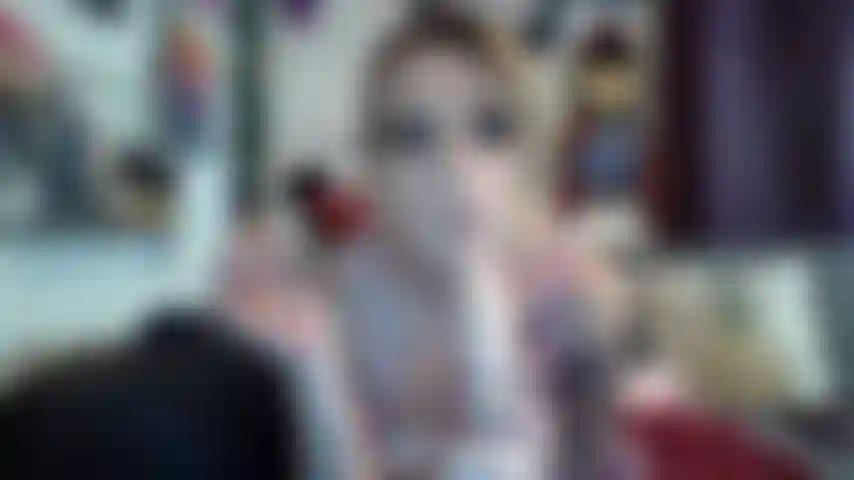 Mamada ahumada en traje de colegiala.