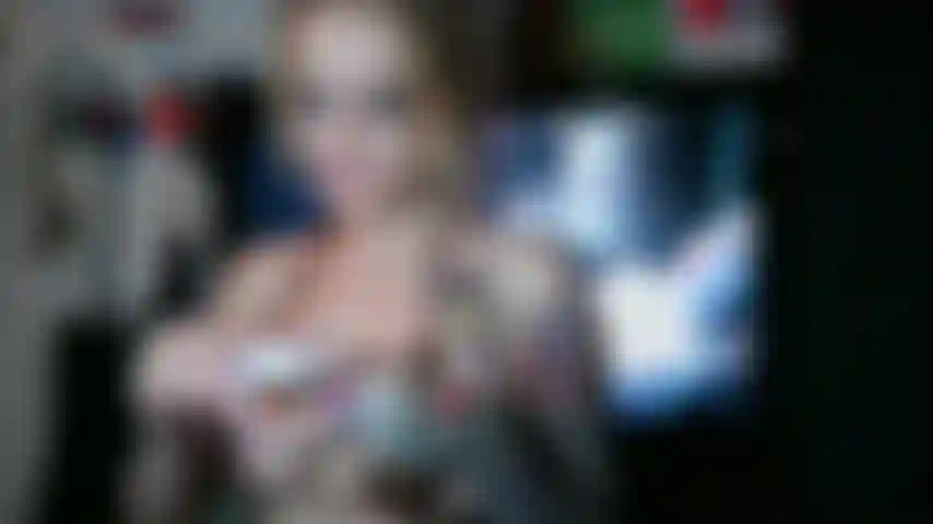 Solo yo disfrutando de un cigarrillo.