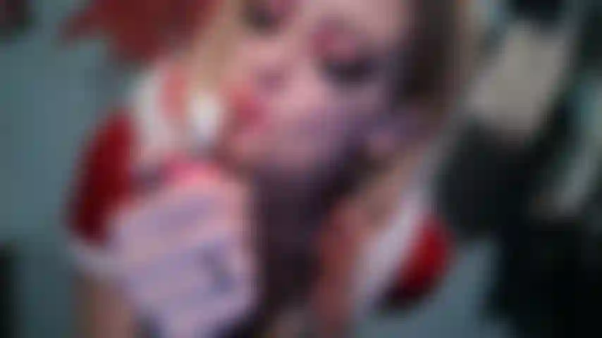 Fumando strip tease.