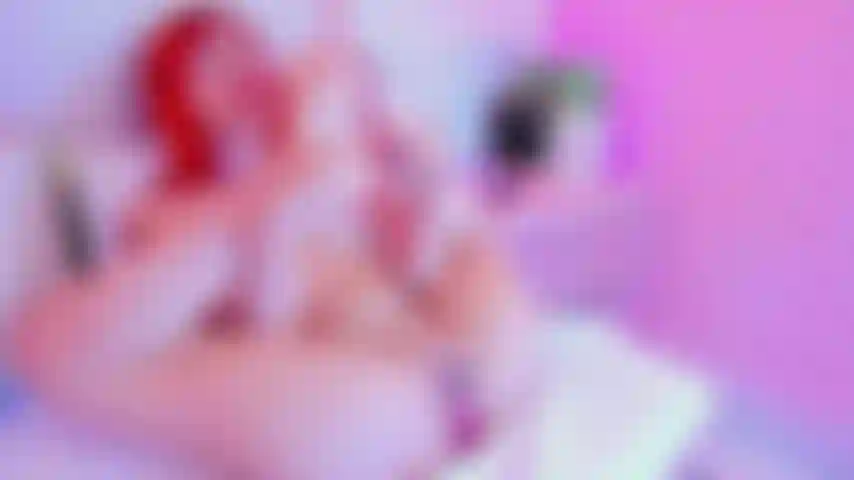 Mamada descuidada con los pies, folla mi coño y chupa mis pies al mismo tiempo.