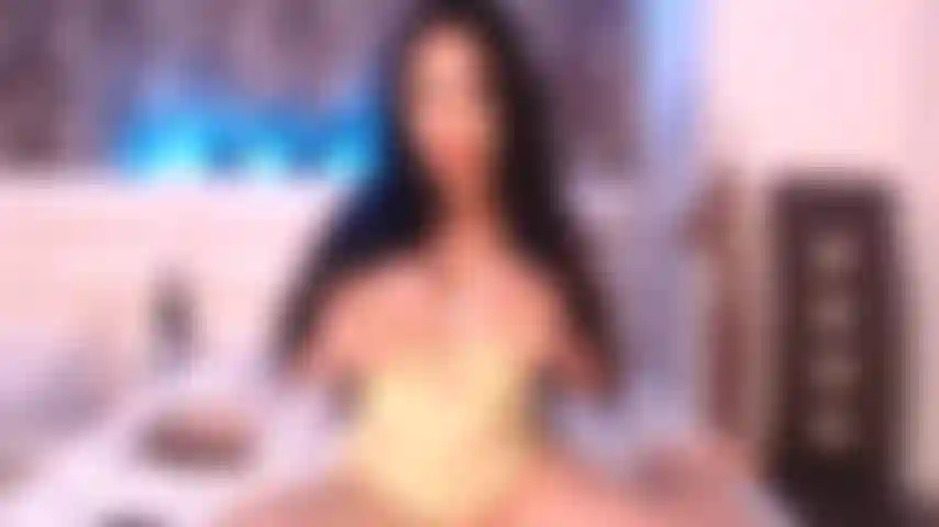 Engaña a tu esposa con mis grandes tetas lechosas de milf.