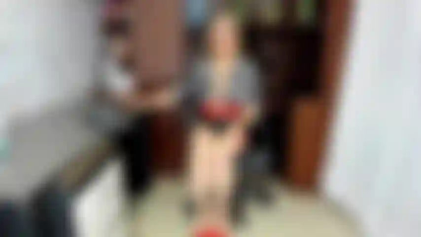 Mis grandes tetas libres en mi oficina para ti.