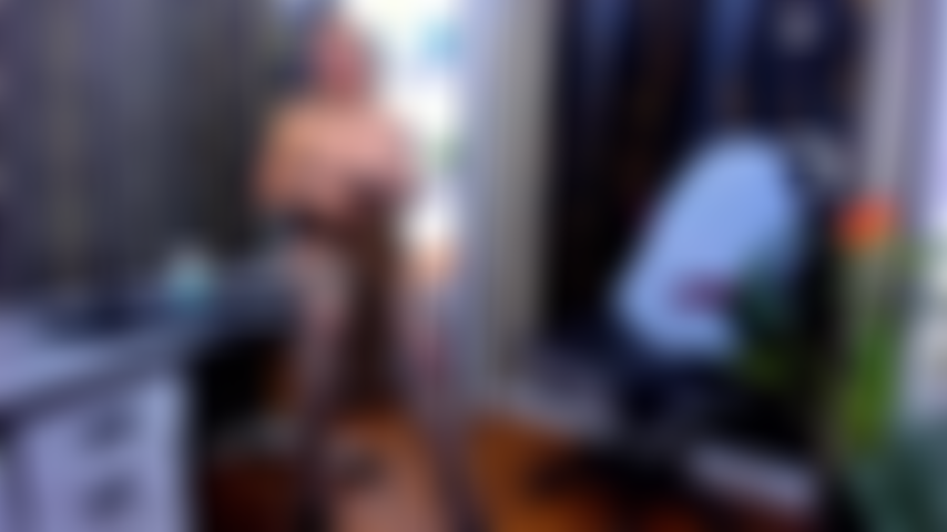 Touch_me_and_masturbate_while_I_use_my_fingers