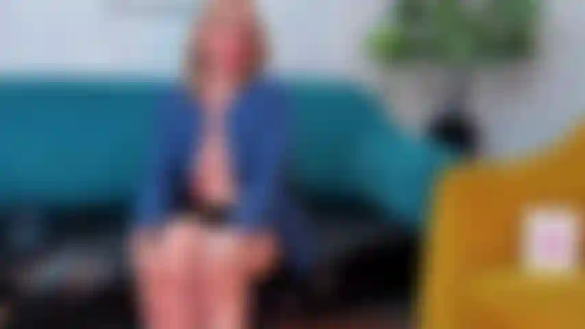 Masturbándome_mientras_lo_chupo.