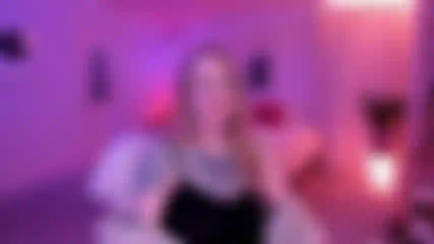 Instrucción de chupar pollas privada (strapon).