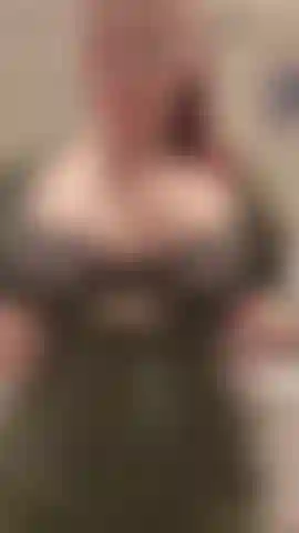 Leche extrema chorreando en mi cara y boca y corriendo por todos lados!!!