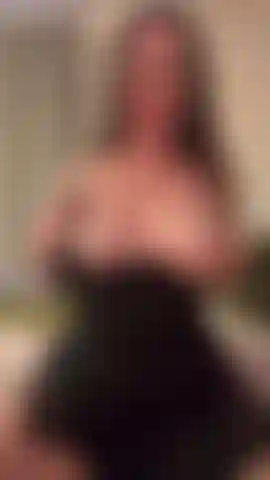 Juego de dedos y chupar dildo.