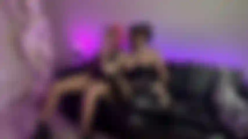 Jugando con mi muñeca y haciéndole un gran facial.