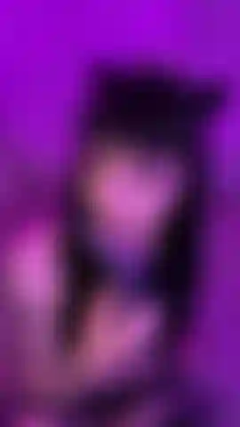 Chupando juguetes con tentáculos y follando y montando anal.