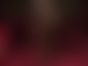 Sexys y sedosas medias negras transparentes para tentarte. Si tan solo pudieras inhalar a través del fino y fragante nailon...