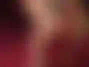 Fetichista de pies, adoro los tacones altos: tacones rojos brillantes y arcos espectaculares. Juego con zapatos y coqueteo con pies colgantes para sumisos.