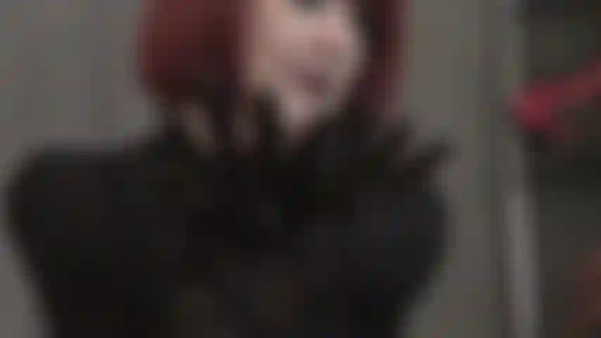 Fetiche de guantes de látex, juego con saliva, pajas, pies y culo en pantimedias. No hay nada mejor para ti que unos guantes de goma negros, brillantes y resbaladizos, en tu boca y en tu pene. Y también disfruto de la adoración de pies y culo en pantimedias.