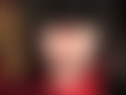 Culo desnudo y pies descalzos perfección.