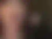 Acerca tu boca, saca la lengua. Prueba esa deliciosa polla que te sirve la ama, ordeñándola directo a tu boca.