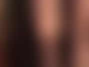 Mis piernas envueltas en pantimedias son tu fetiche: no puedes pasar de estas increíbles piernas largas en pantimedias brillantes, hasta este trasero redondo perfecto.