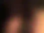 Coqueteo bajo la falda. ¿No te gustaría echar un vistazo bajo la falda de mi ama? Aquí tienes un coqueteo sensual y sensual que te dejará con ganas de más.