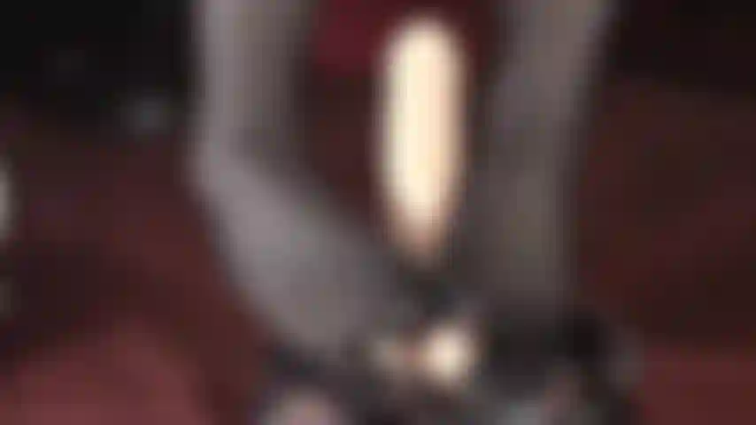 Paja con medias de nylon. Mi ama te ofrece una paja con los pies de nailon negro para tu esclava dolorida. Ten por seguro que te exprimirá hasta la última gota.