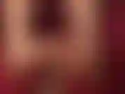 Pies descalzos, trabajo de pies sobre un consolador blanco sin circuncidar: la amante se burla muchísimo de esta polla, deslizando sus dedos suavemente a lo largo del eje, envolviéndolos alrededor de la cabeza, arcos moviéndose hacia arriba y hacia abajo...