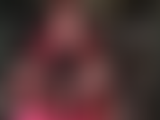 Amante de la bbc: la amante está en cuclillas justo sobre tu cara acariciando su enorme polla negra.