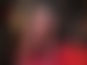 Consolador en medias, capas de pantimedias, con una gran polla negra dentro de mi pierna de nailon, mira a la amante colocar varios pares de pantimedias, blancas, rojas y grises... Toda taaaan brillante y brillante en esta enorme polla!