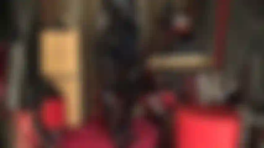 Diosa adoradora del fetiche del pvc.