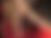 Si las medias nude extratransparentes y brillantes son tu debilidad, ¡esto es para ti! Estas medias de nailon son tan transparentes que apenas se notan. Mira cómo tu diosa me excita lentamente con pies, piernas y trasero. ¡Súper sexy!