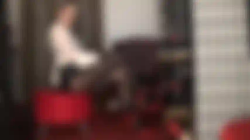 Medias de doble capa provocativas: pares de medias de nailon súper brillantes y suaves en negro con brillo de aceite y nude brillante para volver loco a los amantes de las piernas y el trasero.