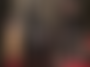 Mistress vivian en ajustado traje de látex negro y capucha de goma, guantes de látex y gran strap-on blanco. - Adoro la brillante perfección fetiche en caucho ajustado con dominación strap-on.