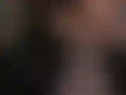 Mi ama te provoca con saliva, guantes de látex y movimientos de masturbación en tu boca. Mmmm qué rico... Bebe mi saliva y tu semen.