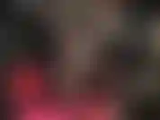 Tu diosa de cuero provoca y tienta con sus fantásticas piernas largas de nailon y sus tacones. Sé que disfrutarás frotándote por todas estas piernas...