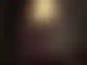 Un bulto enorme en falda. Ama, vestida de látex sexy, me pongo una de sus enormes pollas y me pongo una falda para tentarte con ese bulto. Quieres esa polla. Necesitas esa polla. Ven y consíguela.