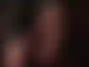 Eres débil por las suelas y los dedos de los pies de medias negras transparentes.