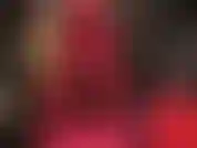 Fetichista de leggings rojos ajustados y calientes, adoración del culo, piernas y tacones altos negros y rojos sexys.