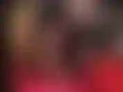 Capas de pantimedias, pantimedias brillantes y lustrosas, medias, dominación sensual con strap-on y polla cubierta de nailon.